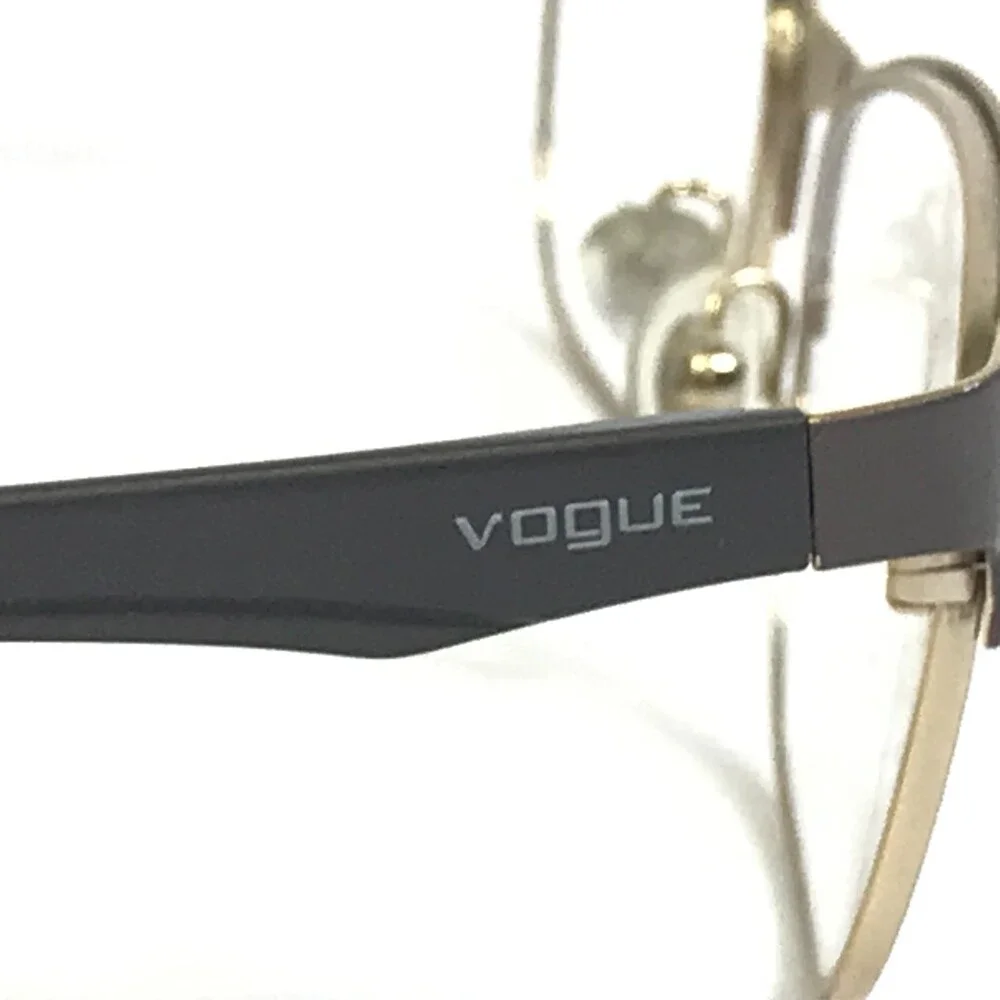 Vogue brand new